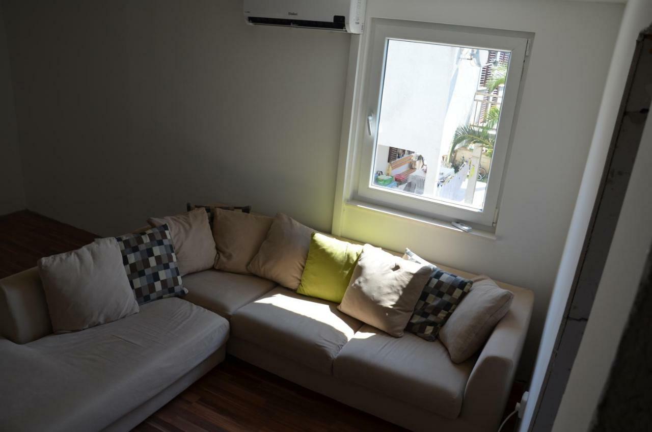 Ferienwohnung Apartman Medit Vir Exterior foto